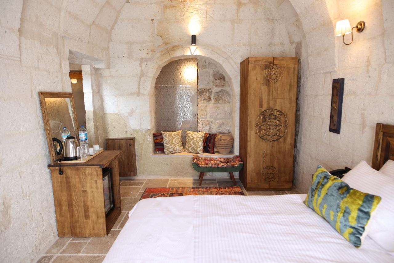 Cappadocia Vita Cave Hotel อูร์กุบ ภายนอก รูปภาพ