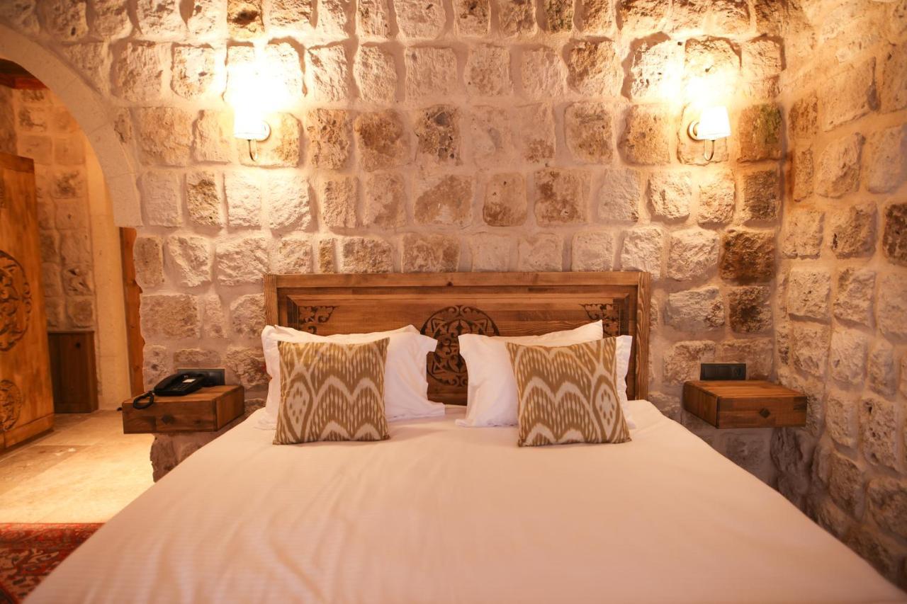 Cappadocia Vita Cave Hotel อูร์กุบ ภายนอก รูปภาพ