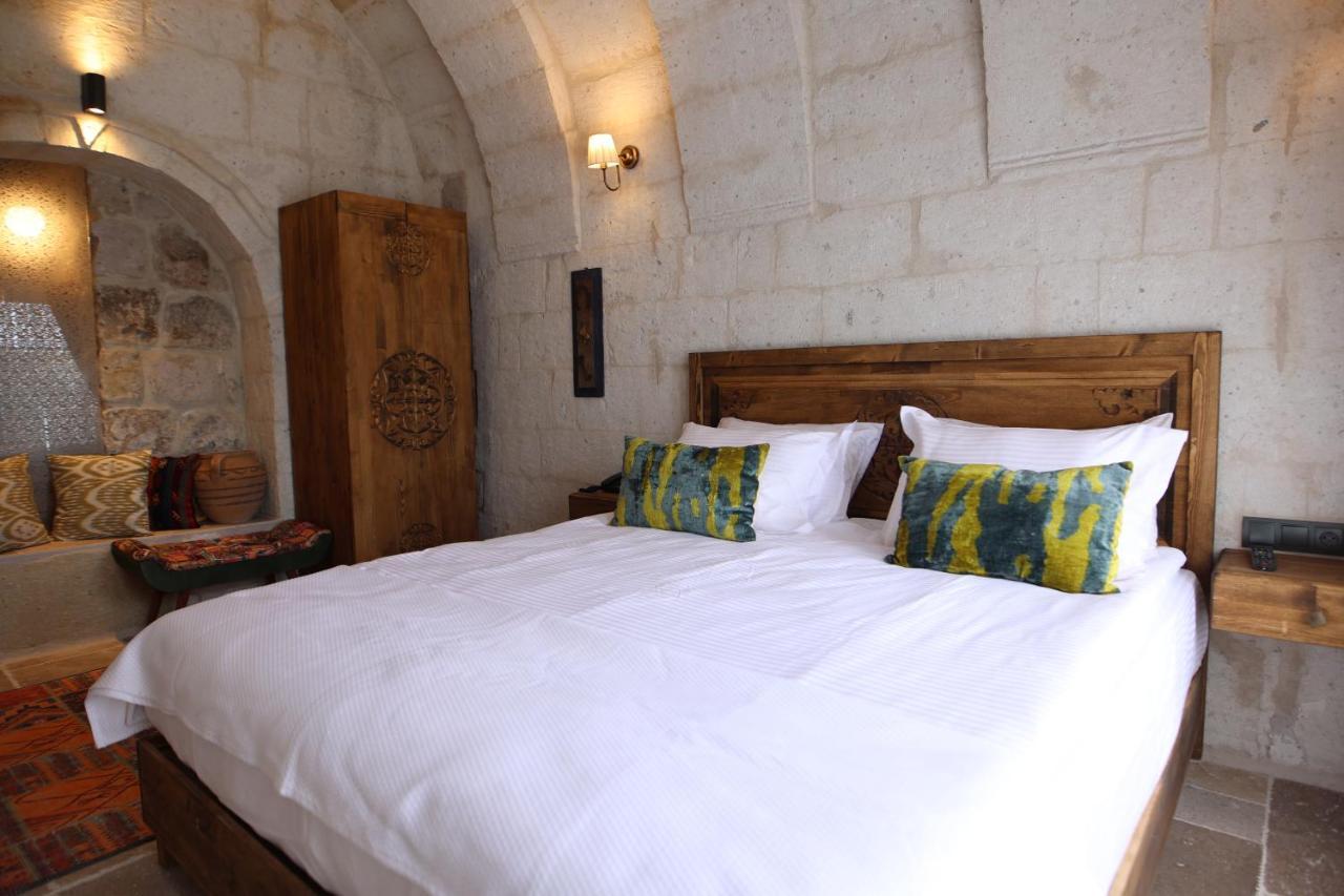 Cappadocia Vita Cave Hotel อูร์กุบ ภายนอก รูปภาพ