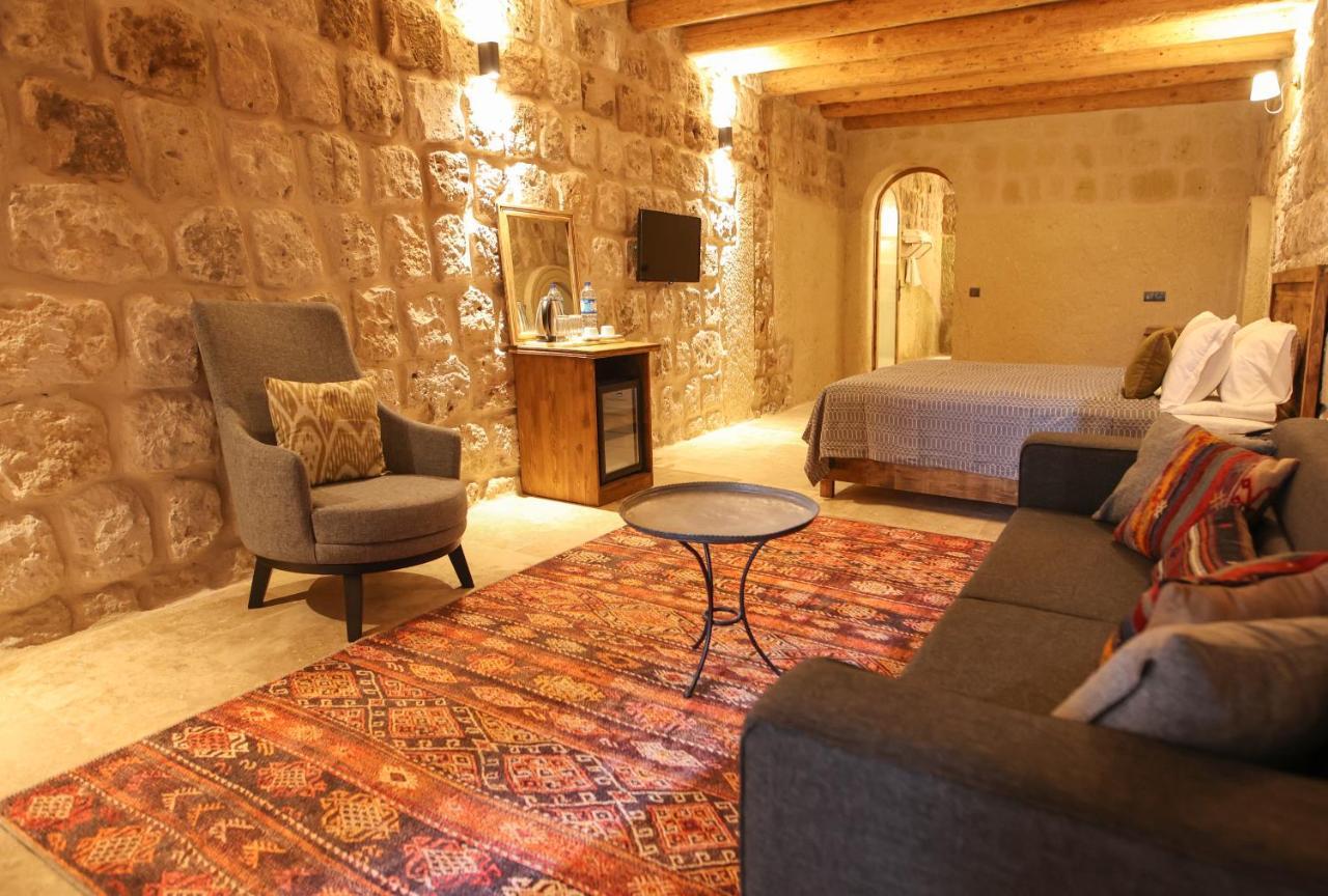 Cappadocia Vita Cave Hotel อูร์กุบ ภายนอก รูปภาพ