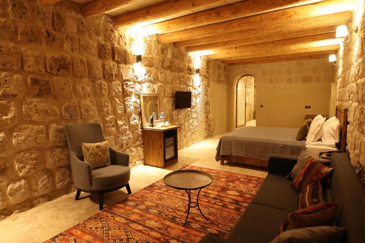 Cappadocia Vita Cave Hotel อูร์กุบ ภายนอก รูปภาพ