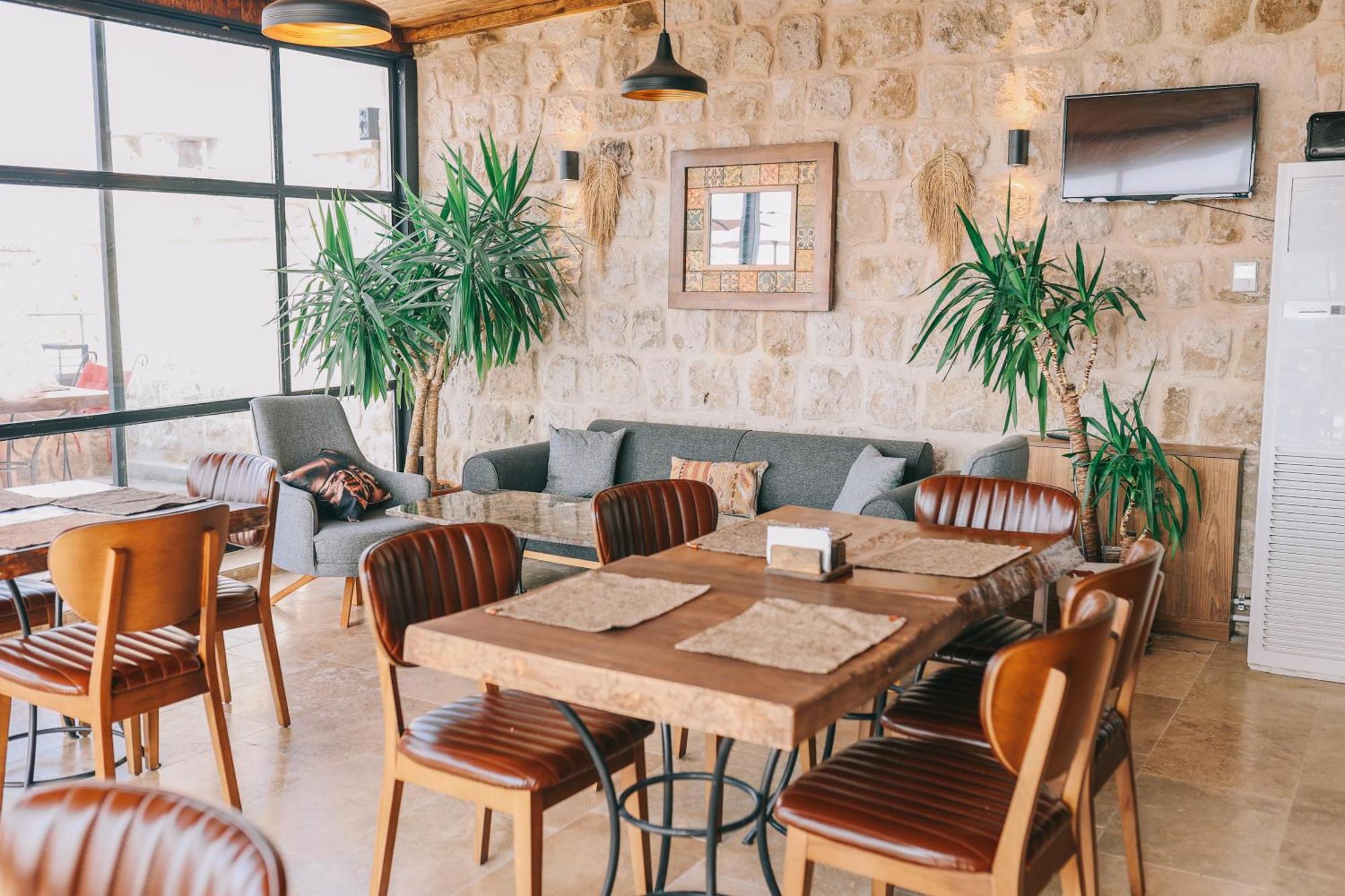 Cappadocia Vita Cave Hotel อูร์กุบ ภายนอก รูปภาพ