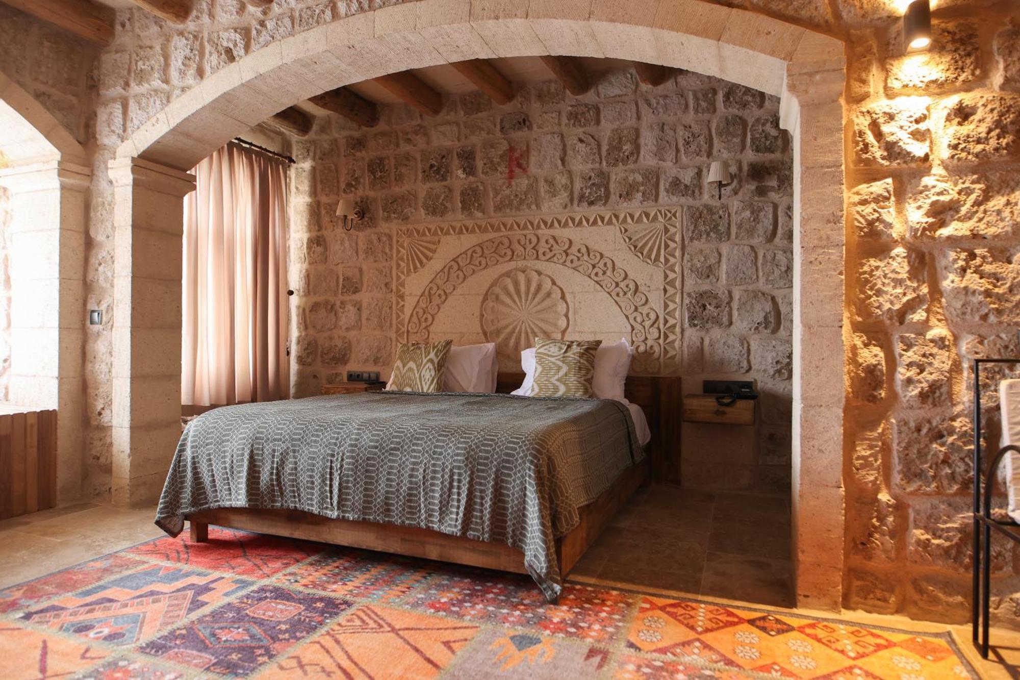 Cappadocia Vita Cave Hotel อูร์กุบ ภายนอก รูปภาพ