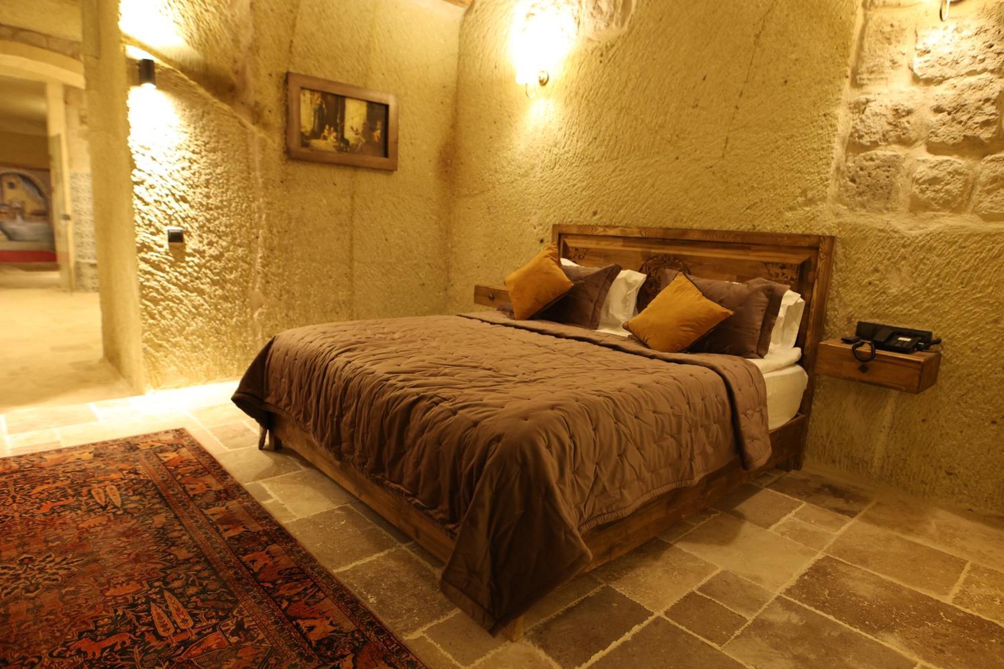 Cappadocia Vita Cave Hotel อูร์กุบ ภายนอก รูปภาพ