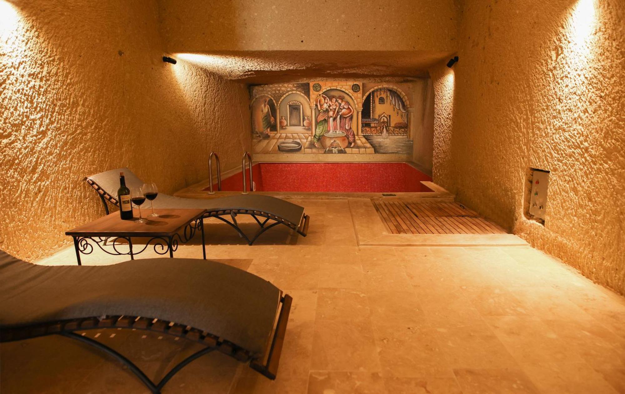 Cappadocia Vita Cave Hotel อูร์กุบ ภายนอก รูปภาพ