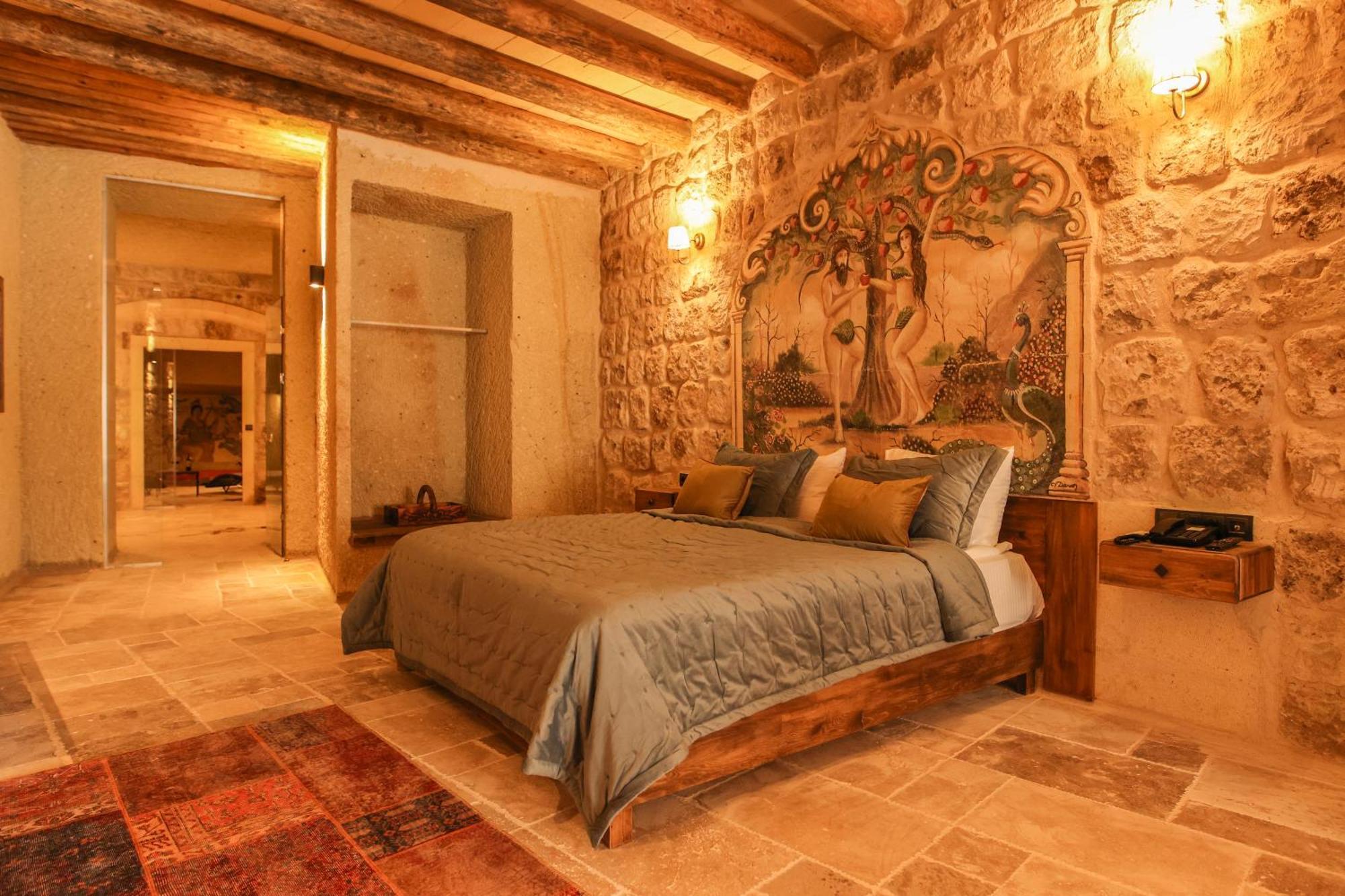 Cappadocia Vita Cave Hotel อูร์กุบ ภายนอก รูปภาพ