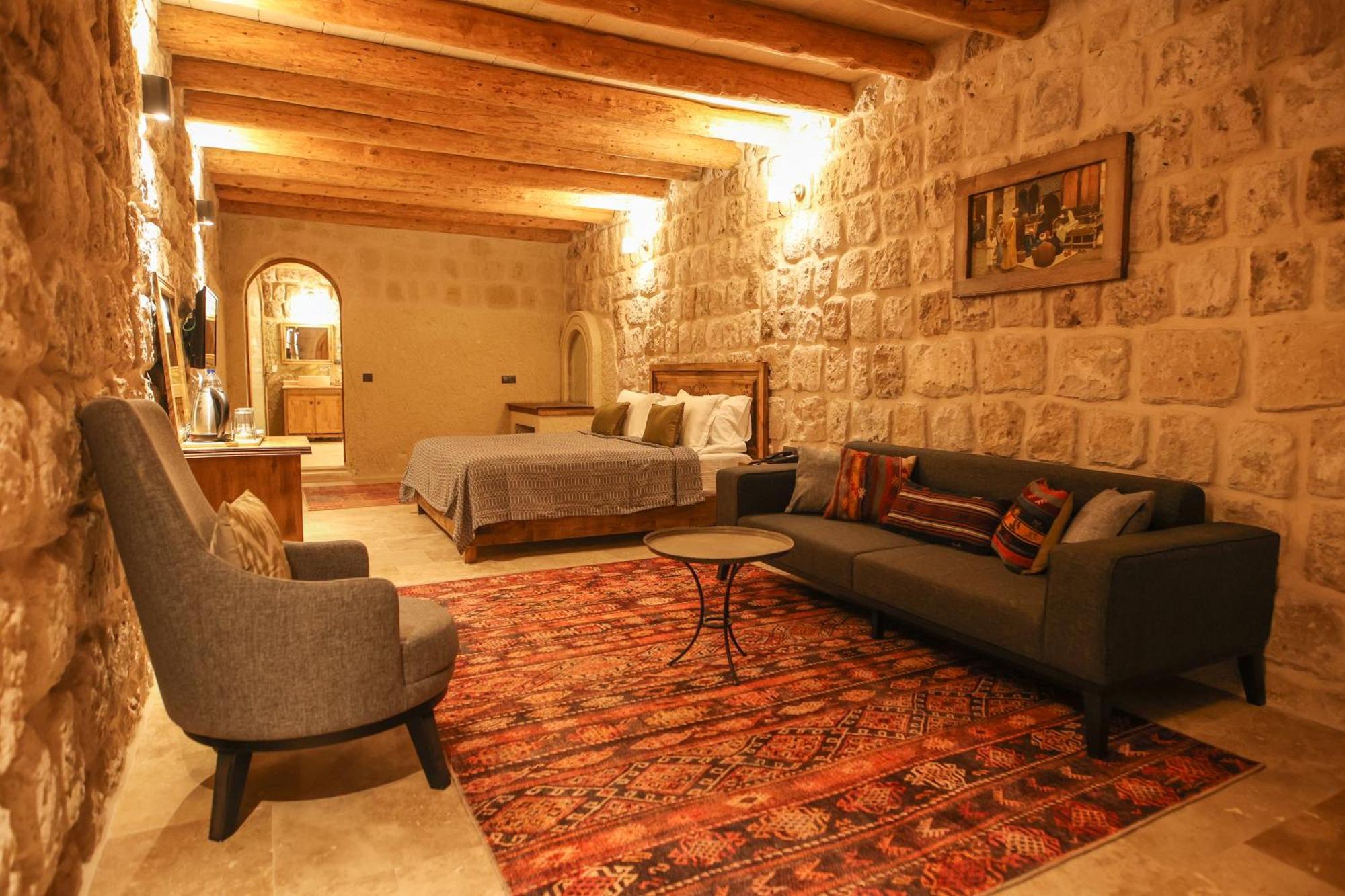Cappadocia Vita Cave Hotel อูร์กุบ ภายนอก รูปภาพ