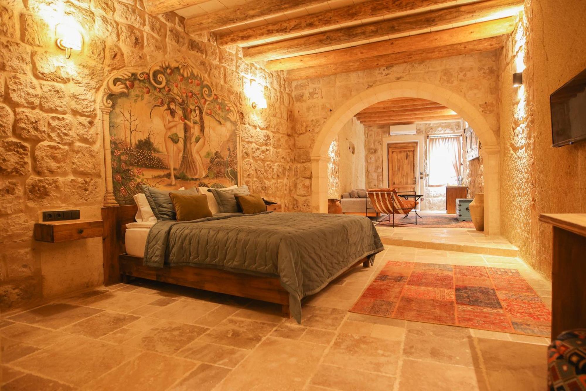 Cappadocia Vita Cave Hotel อูร์กุบ ภายนอก รูปภาพ