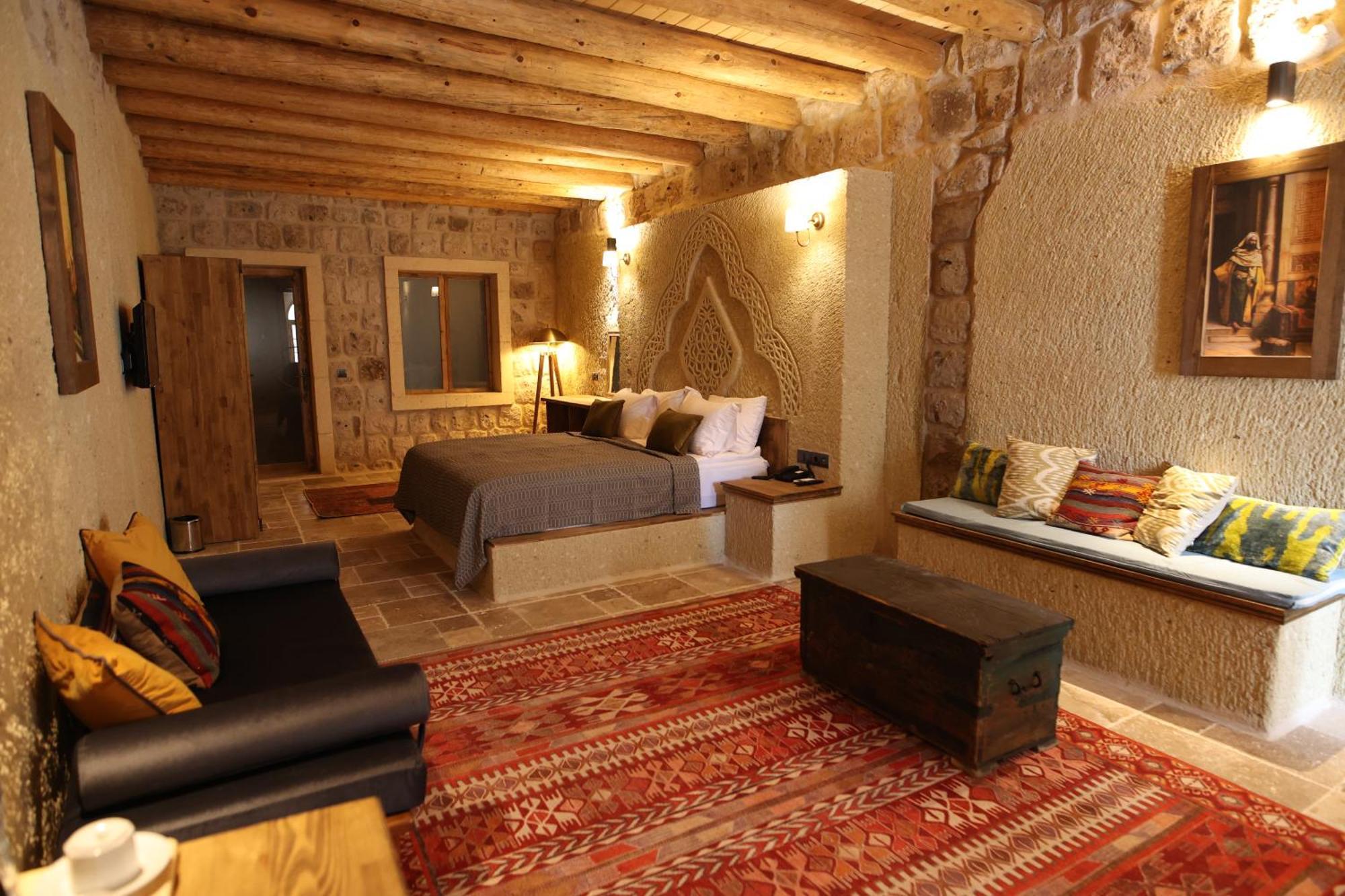 Cappadocia Vita Cave Hotel อูร์กุบ ภายนอก รูปภาพ
