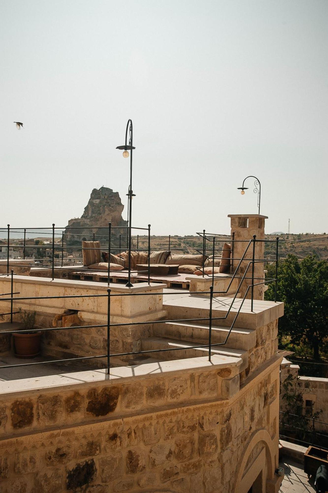 Cappadocia Vita Cave Hotel อูร์กุบ ภายนอก รูปภาพ